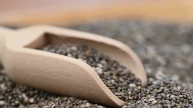 Arka planda chia tohumlarının yakın çekim videosu