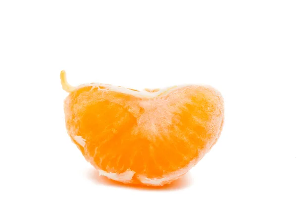 Reife Mandarine isoliert — Stockfoto