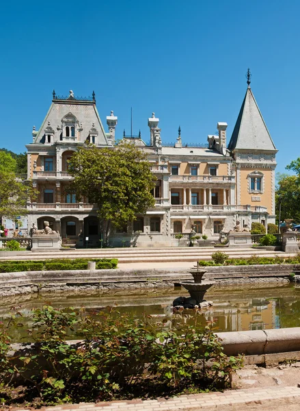 Massandra Palace på Krim nära Yalta — Stockfoto