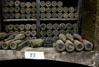 Massandra şarapları, Yalta, Crimea'da nadir şaraplar