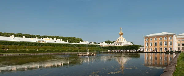 Çeşme peterhof, st petersburg, Rusya Federasyonu — Stok fotoğraf