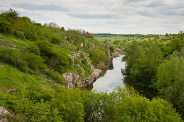 Güzel Kanyon ve nehir