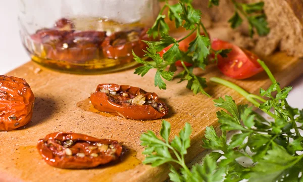 Zongedroogde tomaten — Stockfoto