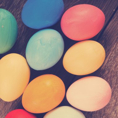 Renkli Paskalya yumurtaları