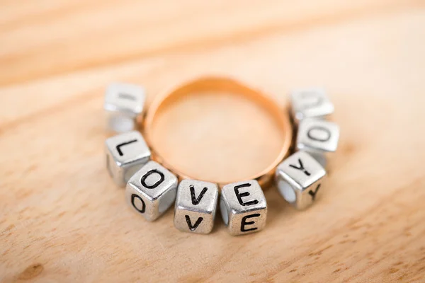 "I love you" Message in metalen blokken — Stockfoto