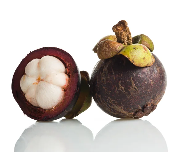 Mangosteen φρούτα, απομονωμένο — Φωτογραφία Αρχείου