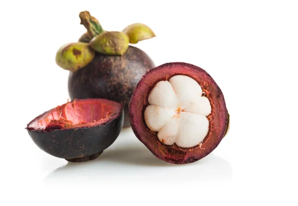 Mangosteen φρούτα, απομονωμένο — Φωτογραφία Αρχείου