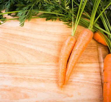 Bir sürü taze havuç.