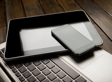 Klavye ile telefon ve tablet pc 