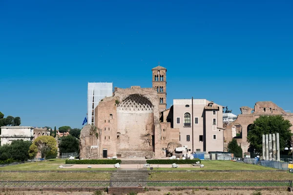 Romeinse ruïnes in Rome, forum — Stockfoto