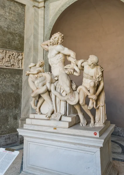 Laocoön en zijn zonen standbeeld — Stockfoto