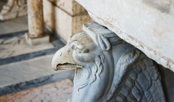 Escultura em mármore no Vaticano — Fotografia de Stock