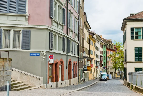 Alte gepflasterstrasse in zürch — Stockfoto