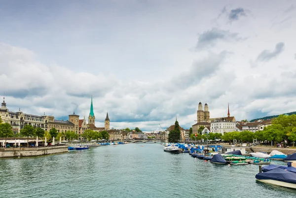 Río Limmat en Zurich —  Fotos de Stock