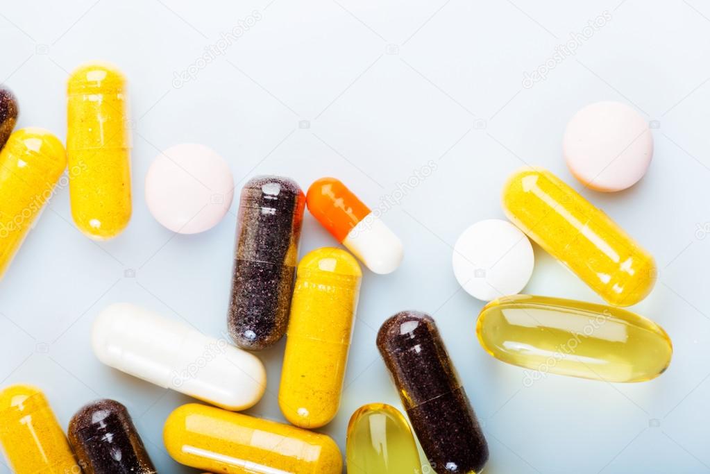 Assorted pills 
