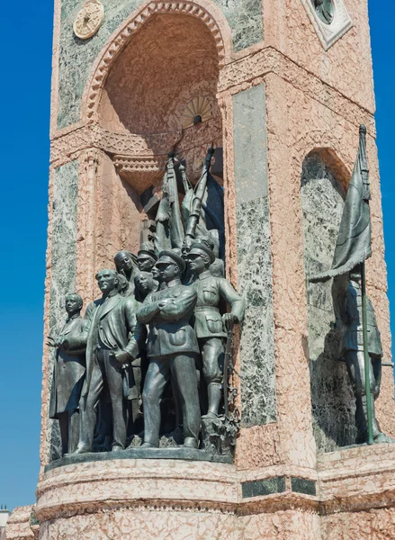 Republic Monument at Taksim Square — Stock Photo, Image