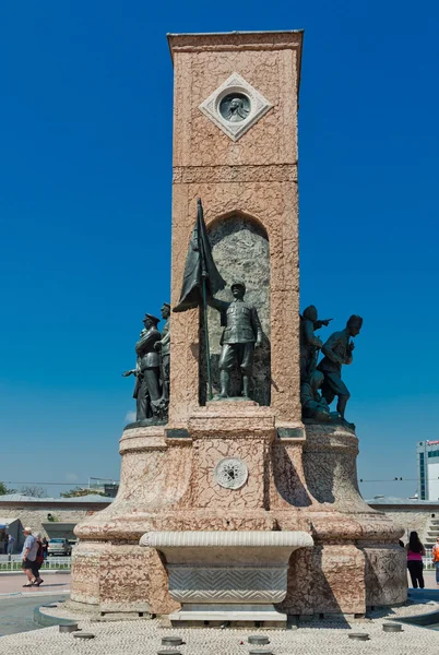 Monument at Taksim Square — Stock Photo, Image