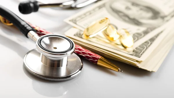 Healthcare cost concept — Stock Photo, Image