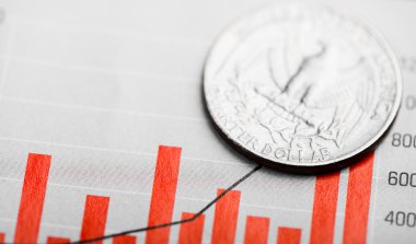 Grafik üzerinde Amerikan madeni para