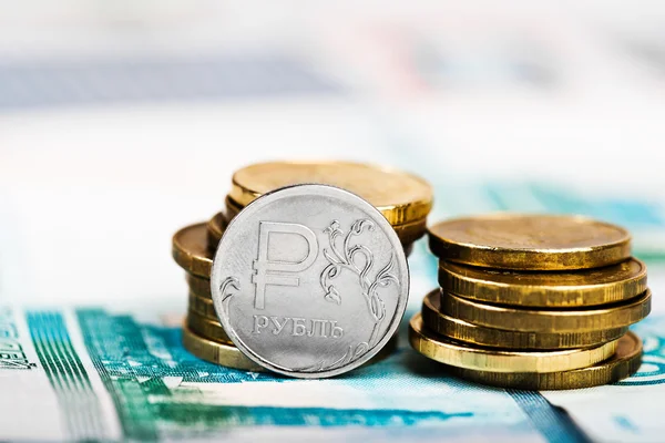 Rus rublesi.
