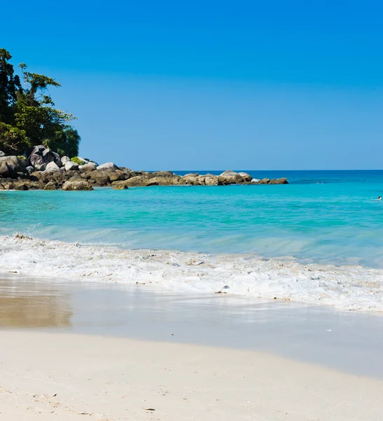 Tropical stone beach — Stock Photo, Image