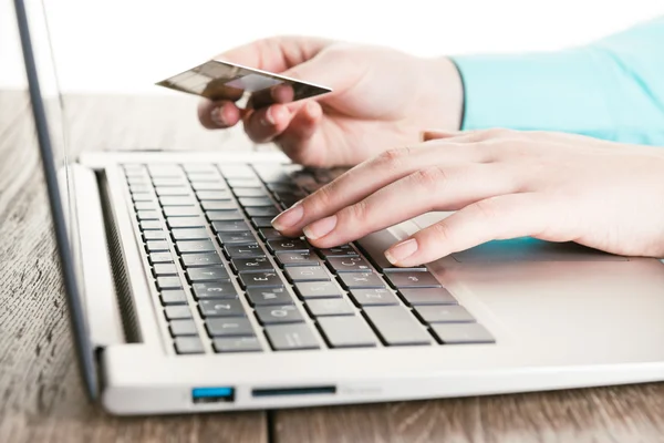 Female shopping through Internet — Stock Photo, Image