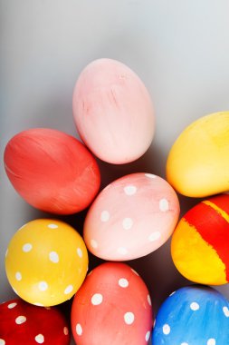 Renkli Paskalya yumurtaları