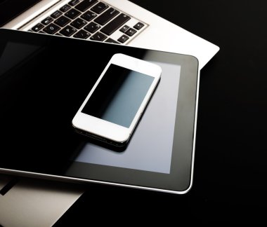 Klavye ile telefon ve tablet pc