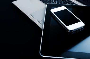 Klavye ile telefon ve tablet pc