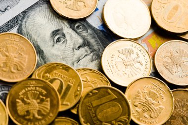 Dolar sikkelerinde ruble