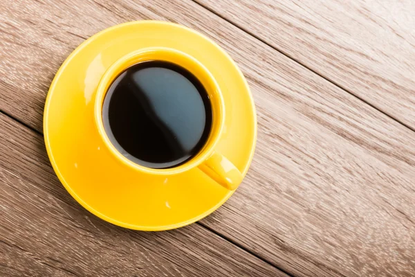 Tasse Kaffee auf dem Tisch — Stockfoto