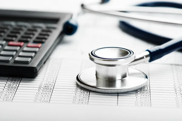 Расходы на здравоохранение или медицинское страхование — стоковое фото