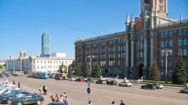 Ekaterinburg şehir merkezinde taşıma arabaları