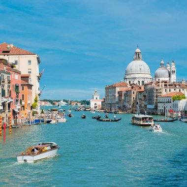 Canal Grande ve Basilica Santa Maria