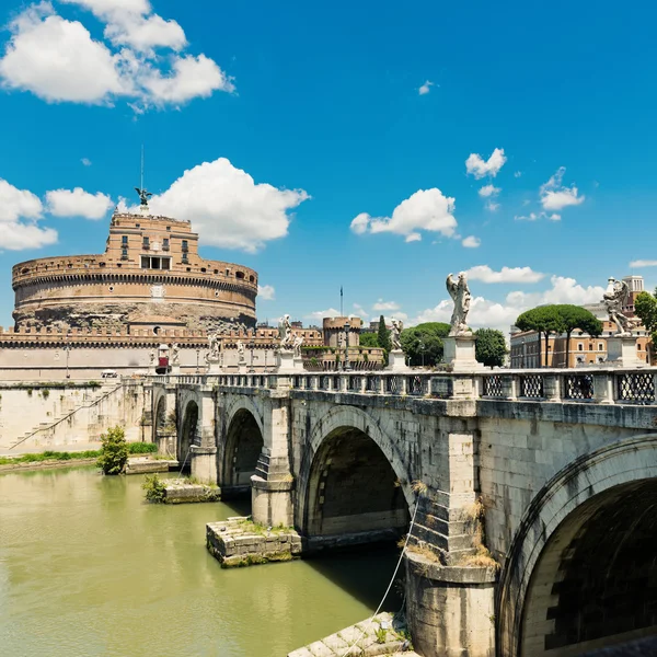 Vista con castillo de San Angelo —  Fotos de Stock