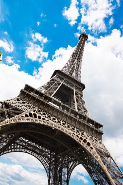famous Eiffel Tower clipart