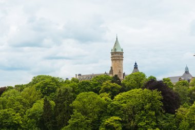 Lüksemburg kale kule saati ile
