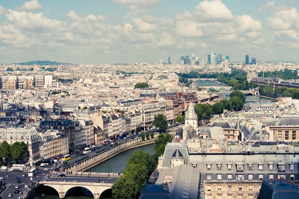 Paris form notre dame-katedralen — Stockfoto