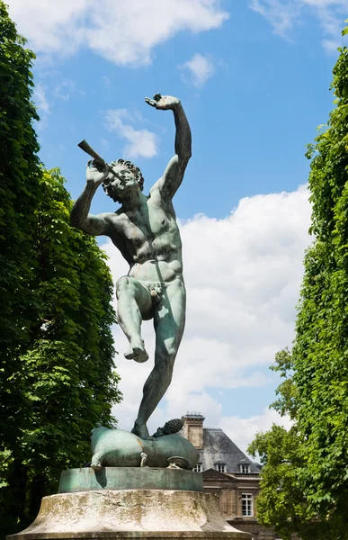 Het standbeeld van Faune Dansant — Stockfoto