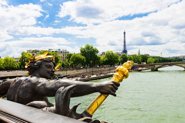 Vista para o Rio Sena e Torre Eiffel — Fotografia de Stock