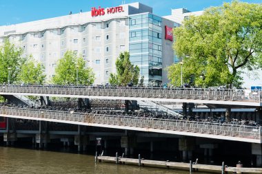 Huge bicycle parking