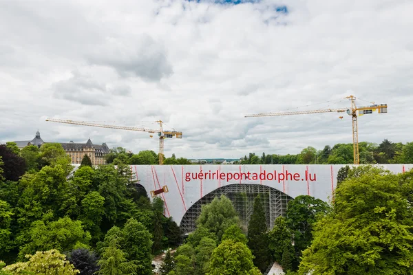 Adolphe-Brücke in Luxemburg-Stadt — Stockfoto