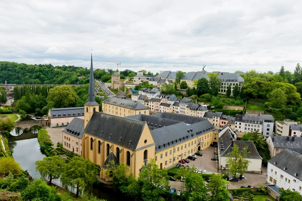 Vista sobre el distrito Grund de la ciudad de Luxemburgo —  Fotos de Stock