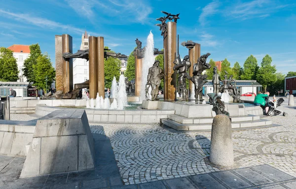 Fontein in squre t'Zand in Brugge — Stockfoto