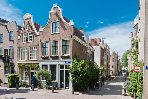 Mooie straat in Amsterdam — Stockfoto