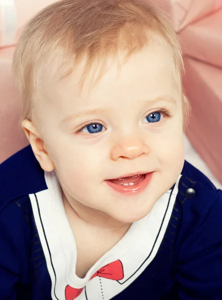 Schattig baby jongen — Stockfoto