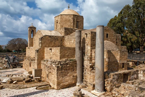 帕纳贾 Chrysopolitissa 大教堂在塞浦路斯帕福斯 — 图库照片