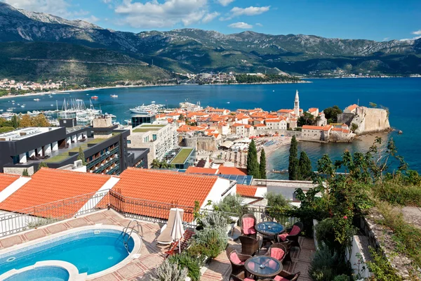 Vista superior da cidade velha em Budva, Montenegro — Fotografia de Stock