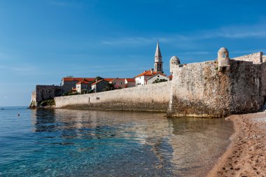 Eski Budva 'nın manzarası, mongol.