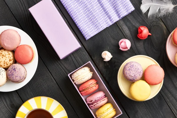 Franse heerlijke dessertmacarons — Stockfoto